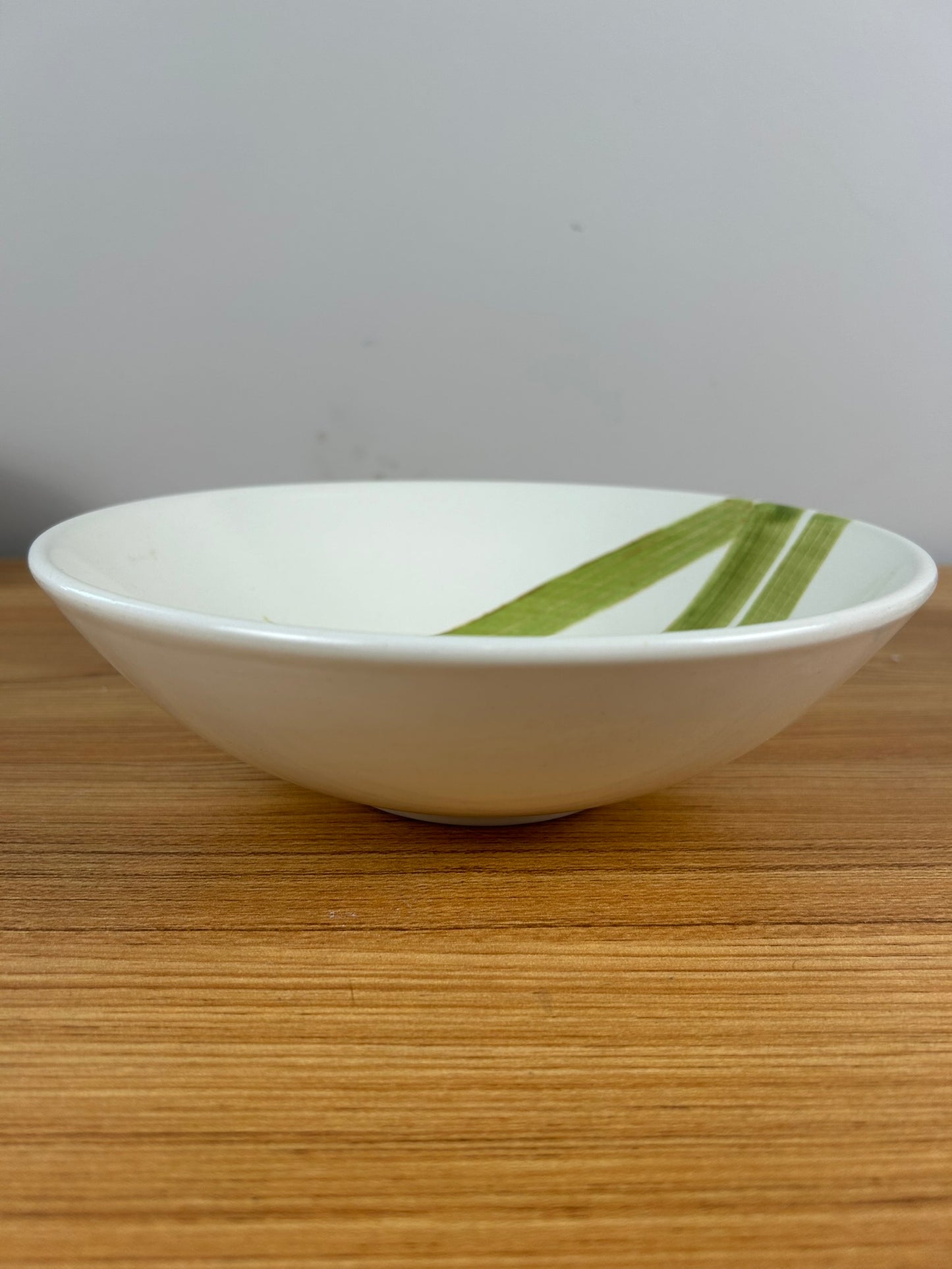 Metlox California Pottery Poppy Trail IRIS Flower Large Vegetable Bowl