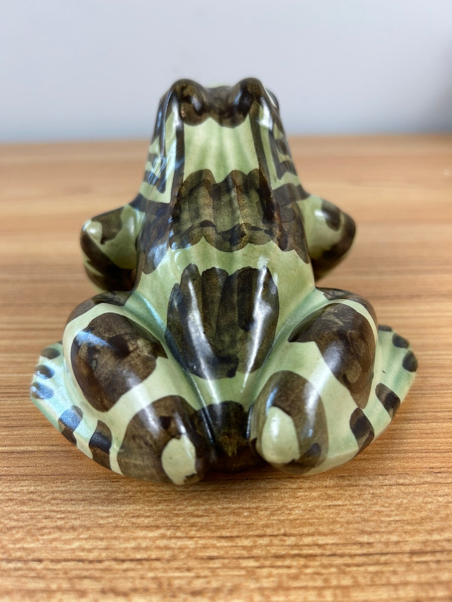 Brush McCoy Vintage Art Pottery Garden Frog Sculpture Statue Matte Approx. 5".