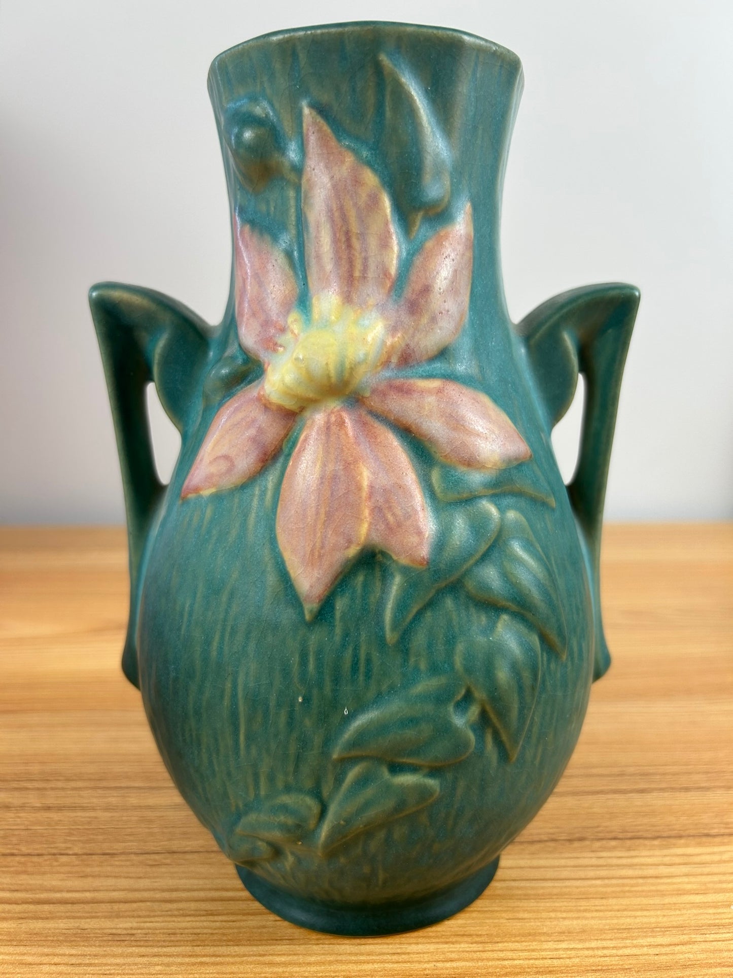 Roseville Art Pottery 1944 Clematis Vase Green Pink Flowers Handles #108-8