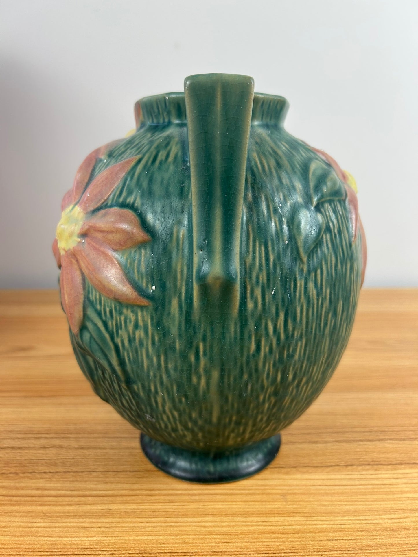 Roseville USA Art Pottery 107-8" Clematis Vase 2 Handled Bulbous Vase