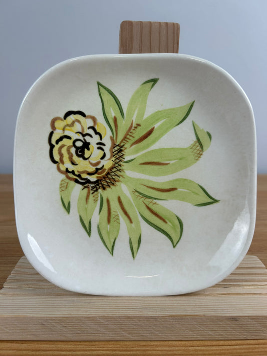 RED WING Art Pottery China 1947 ZINNIA Bread & Butter Plate 6"