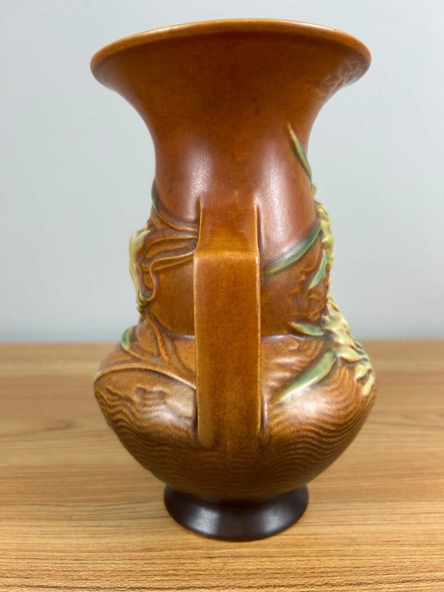 Roseville Pottery Freesia Vase Shape 122-8 Tangerine Brown