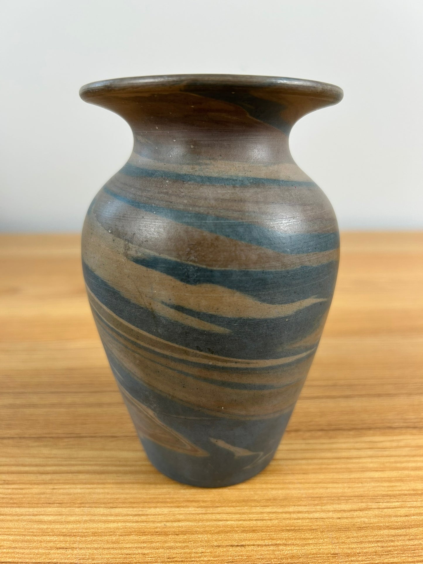 Niloak Mission Swirl 1910-24 Vintage Art Pottery Flared Rim 5" Vase