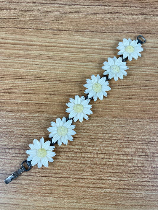 VINTAGE MING'S HAWAII CARVED PIKAKE FLOWER BRACELET STERLING SIGNED CLASP