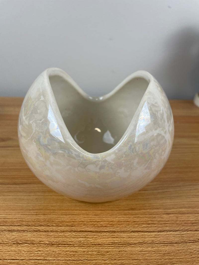 MCCOY POTTERY CASCADE FLOWER BOWL VASE WHITE  IRIDESCENT GLAZE DECO