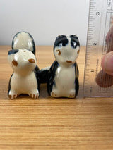 Robert Simmons PEWEY & PEWETTE Skunk Salt Pepper Shaker  California MCM Pottery