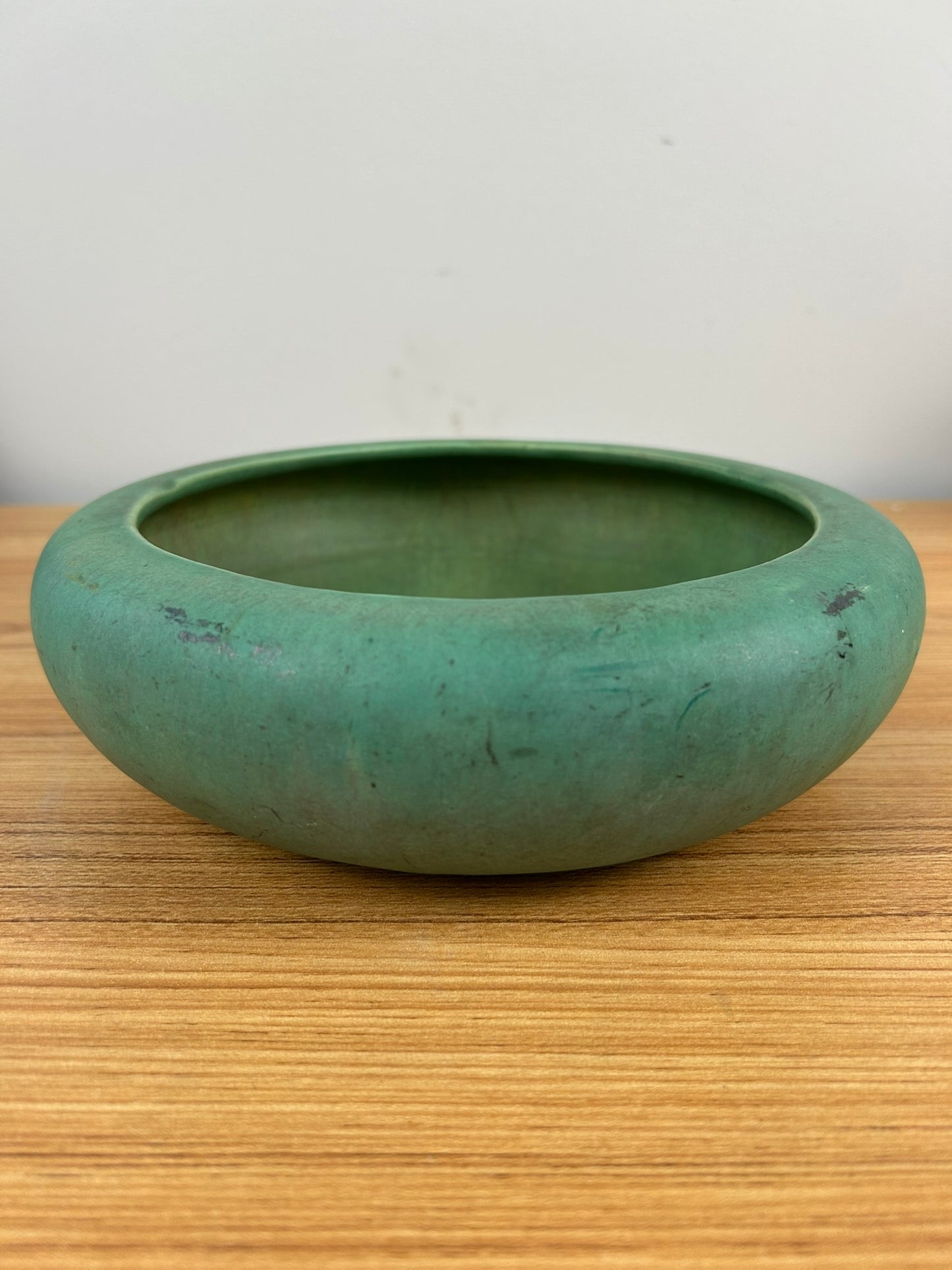 Glorious Antique Roseville Pottery Early Carnelian Centerpiece Bowl Matte Green