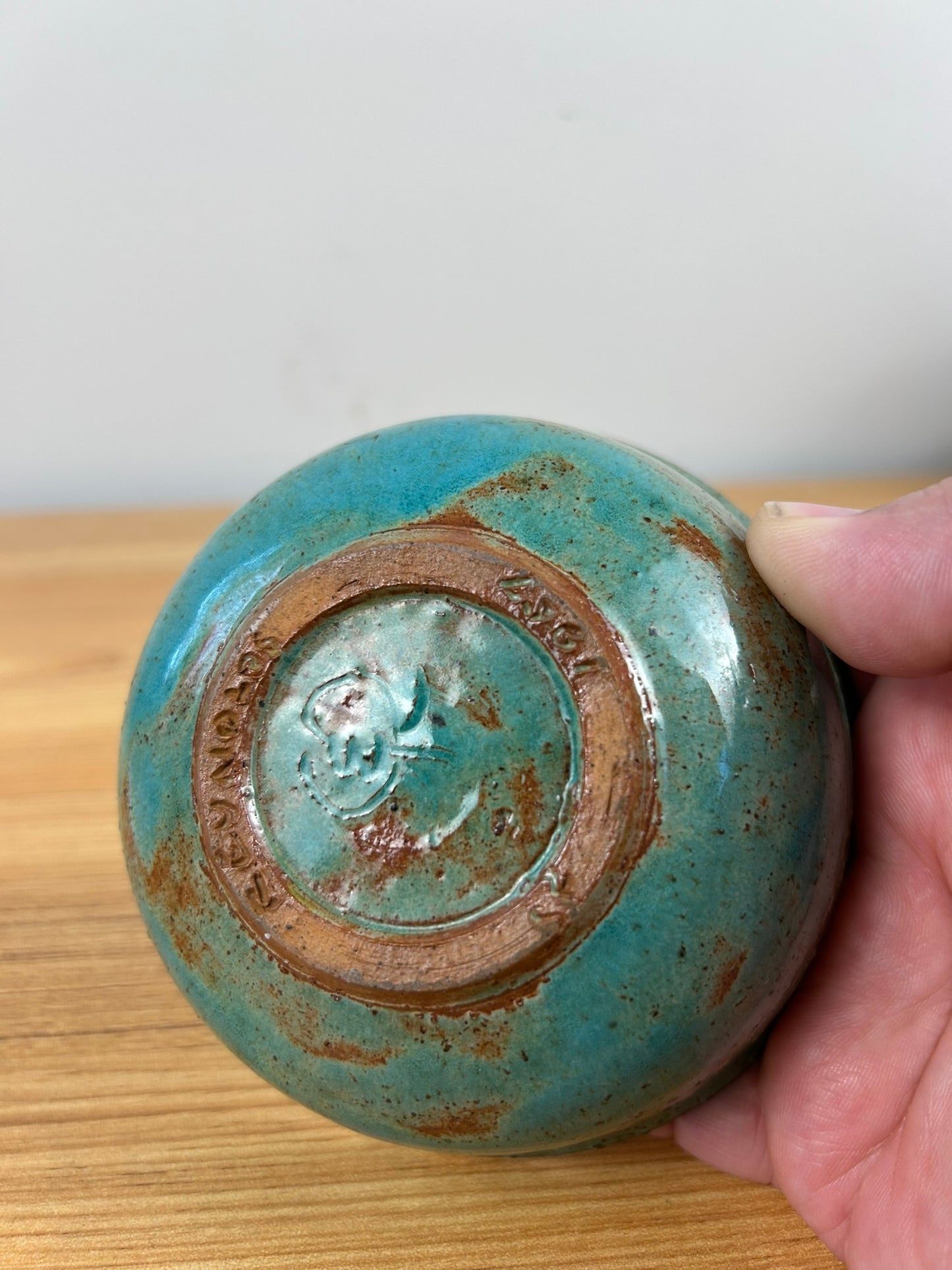 E & R Reynolds California Art Pottery Bowl - Mottled Blue Textured Glaze