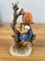 Goebel Apple Tree Girl Hummel Figurine #141 4"