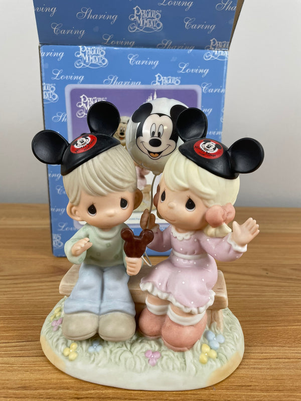 Walt Disney Precious Moments HAPPINESS IS BEST SHARED TOGETHER 4004156 Retired