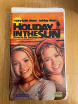 Mary-Kate & Ashley Olsen - Holiday in the Sun VHS 2001 Clamshell