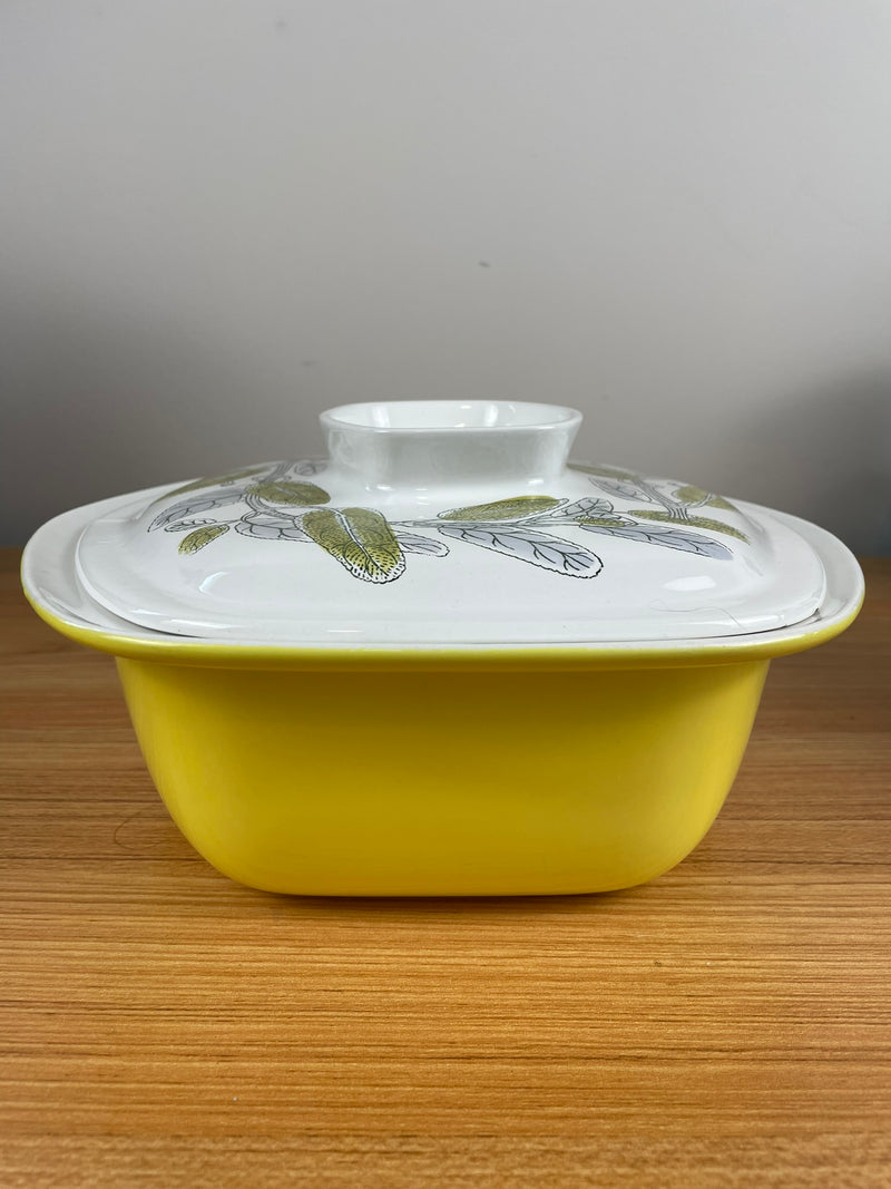 Vintage MCM Poole Pottery England Bay Leaf Casserole Dish With Lid