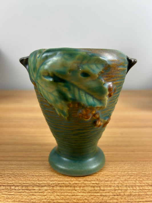 Roseville Art Pottery 1940's Bushberry 28-4 Bud Vase Planter Urn Green