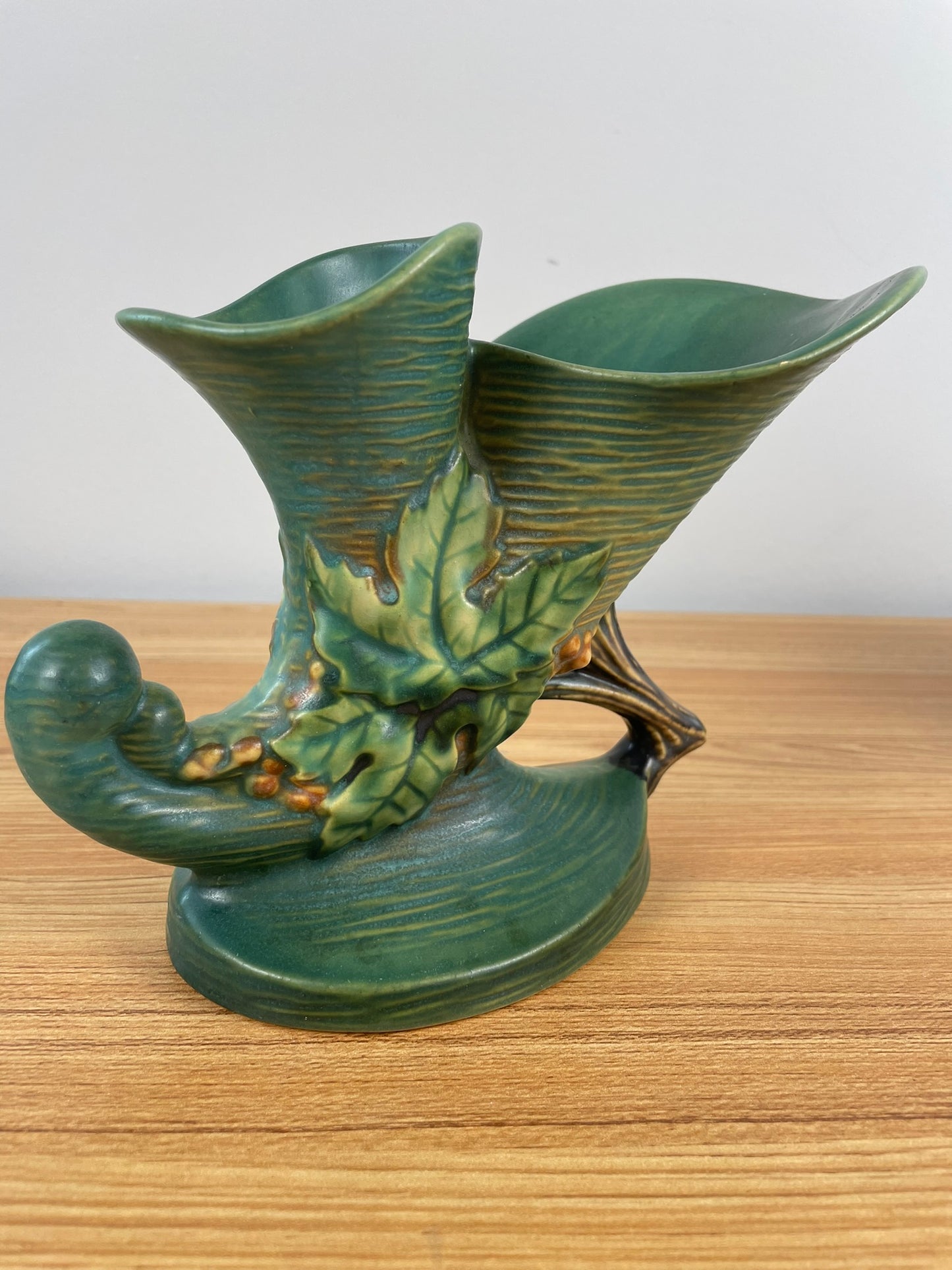 Antique Roseville Pottery Floral Vase 155-8" Double Cornucopia Green Bushberry