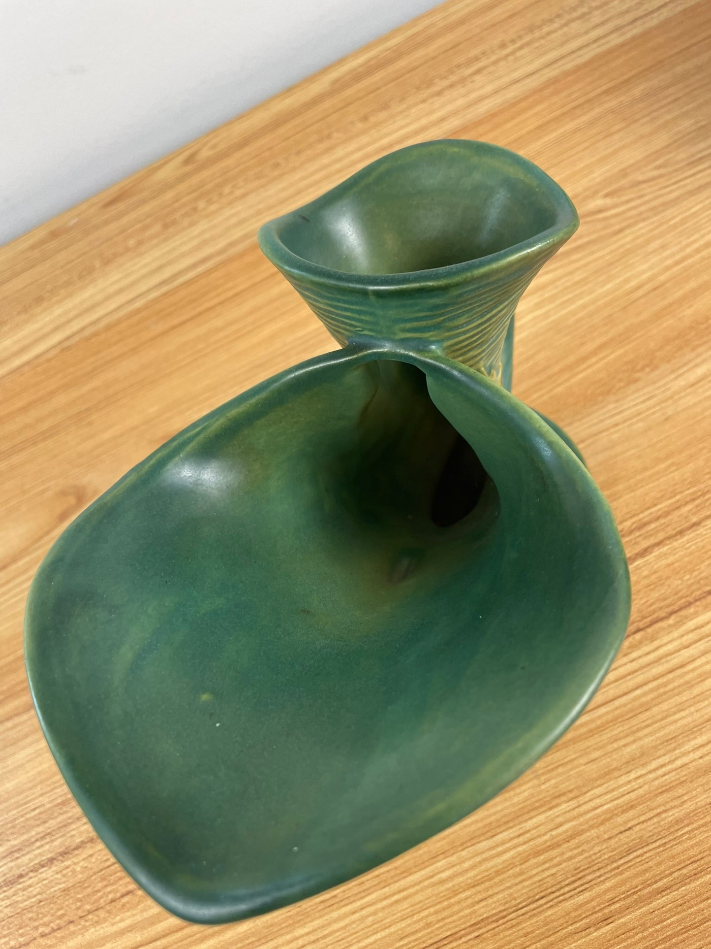 Antique Roseville Pottery Floral Vase 155-8" Double Cornucopia Green Bushberry