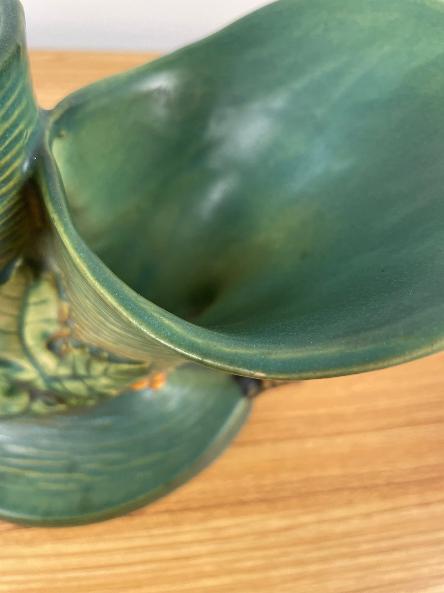 Antique Roseville Pottery Floral Vase 155-8" Double Cornucopia Green Bushberry