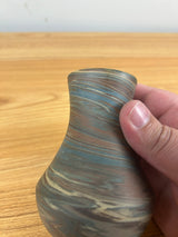NILOAK Art Pottery 4.5” Mission Swirl Vase With Original Factory Sticker